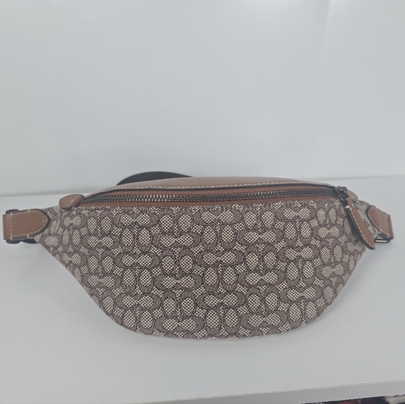 Coach Charter Belt Bag 7 in Micro Signature Jacquard - Picture 2 of 14